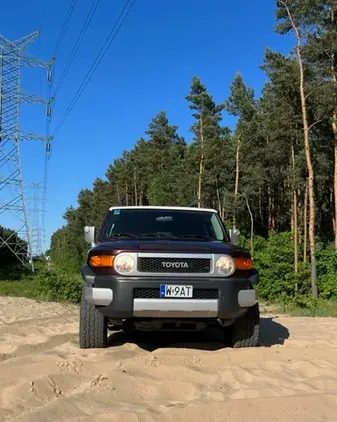 toyota fj Toyota FJ cena 89000 przebieg: 349000, rok produkcji 2007 z Łomianki